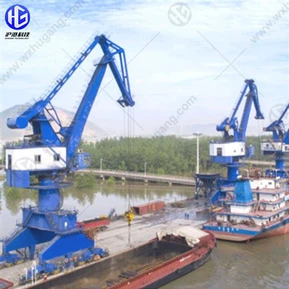 四聯(lián)門式港口起重機(jī)